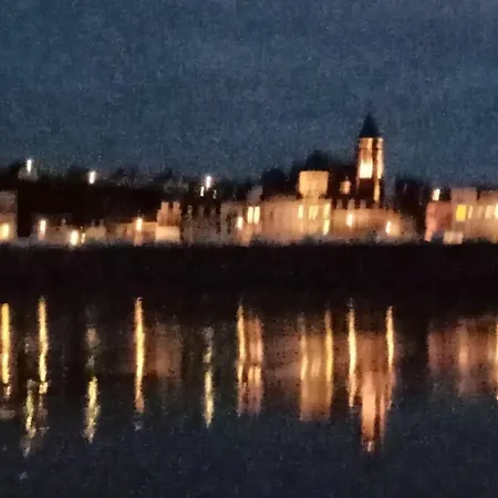 Avec Balcon Au 1er Etage Vue Laterale A 50 Metres De La A Les Bains. شقة